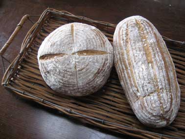 手作りのパン